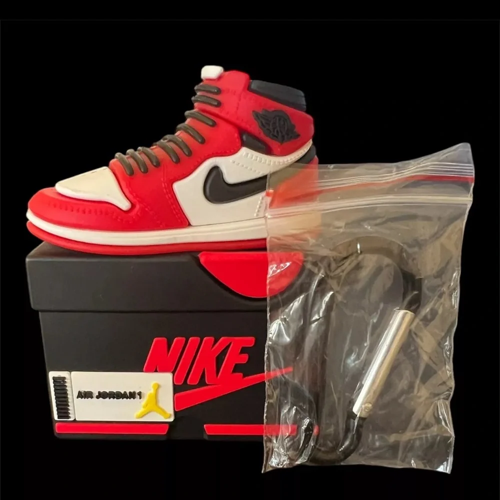 Silicone | 3D Cartoon Sneakers w Keychain | Compatible w AirPods Gen 1 & 2